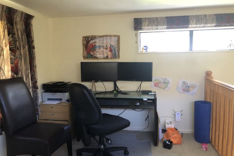 Photo of property in 11 Ring Lane, Paparangi, Wellington, 6037