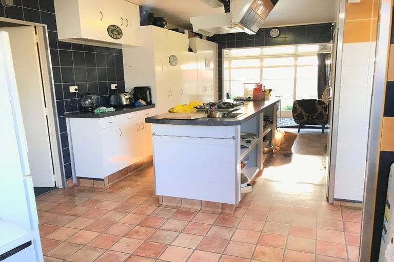 Photo of property in 76 Sawyers Arms Road, Northcote, Christchurch, 8052