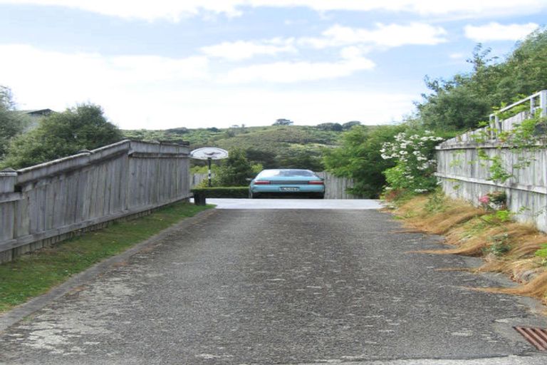 Photo of property in 38 Delaware Grove, Totara Park, Upper Hutt, 5018