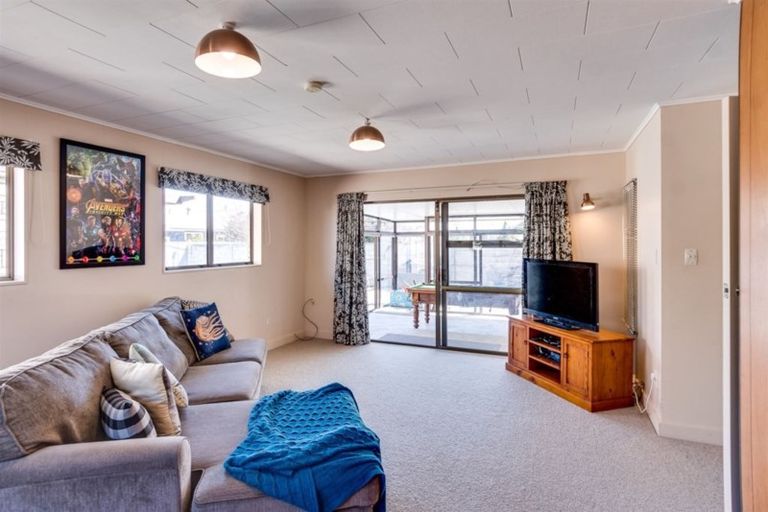 Photo of property in 25 Mckeefry Avenue, Greenmeadows, Napier, 4112