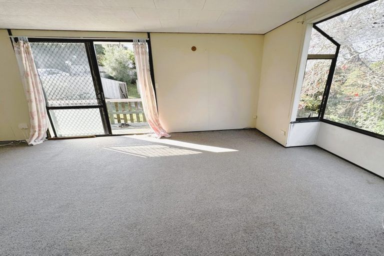 Photo of property in 49a Rua Road, Glen Eden, Auckland, 0602