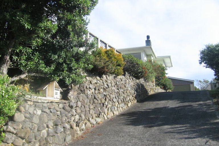 Photo of property in 82 Arawhata Street, Ranui, Porirua, 5024