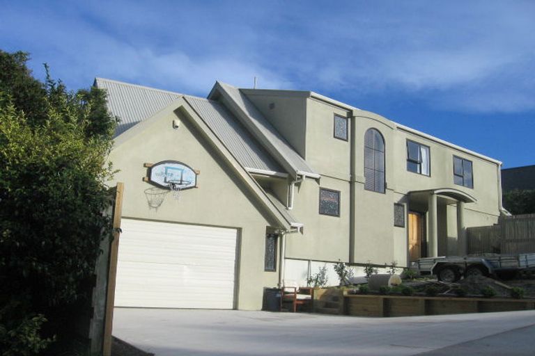 Photo of property in 70 Eskdale Road, Papakowhai, Porirua, 5024