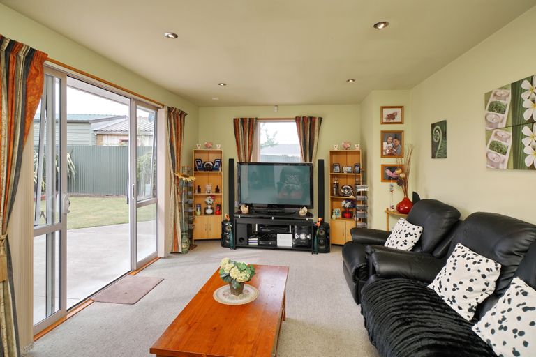 Photo of property in 3 Symes Road, Hornby, Christchurch, 8042