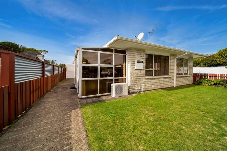 Photo of property in 1/13 Norman Street, Lower Vogeltown, New Plymouth, 4310