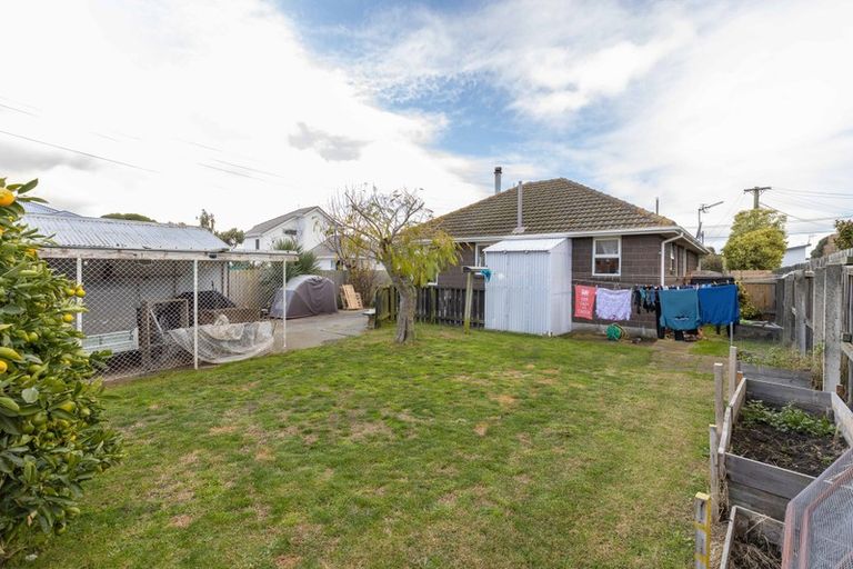 Photo of property in 28 Grantley Street, New Brighton, Christchurch, 8083