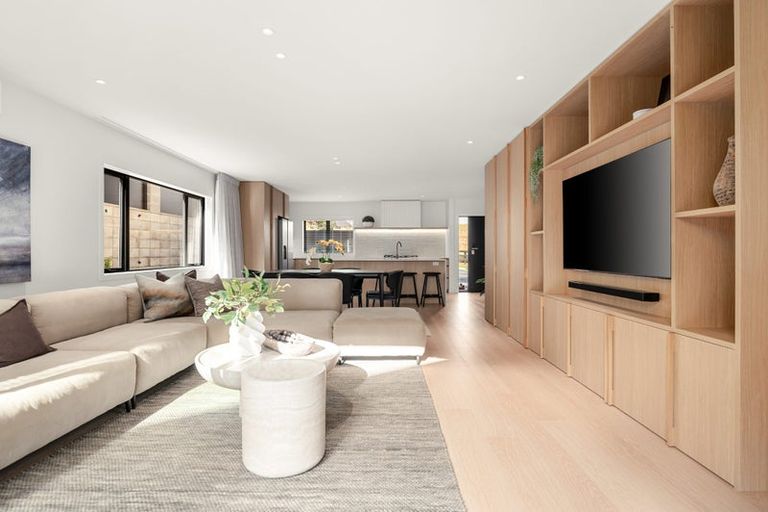 Photo of property in 33 Kauri Point Drive, Rototuna North, Hamilton, 3210