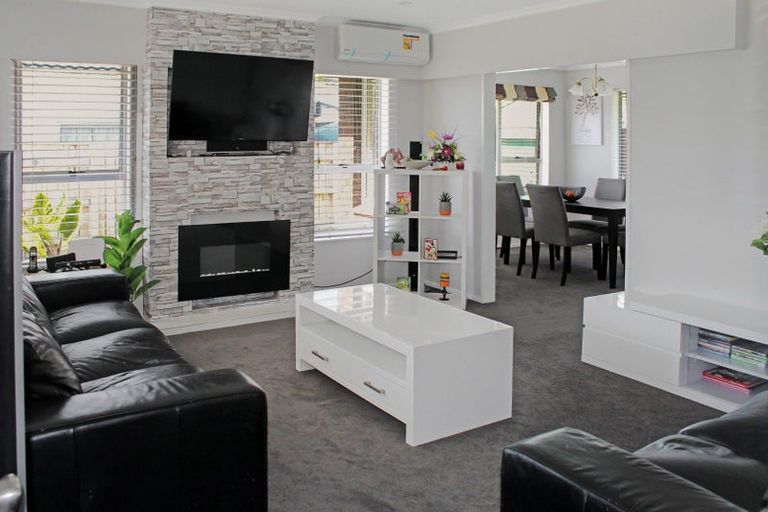 Photo of property in 7 Denver Place, Milson, Palmerston North, 4414