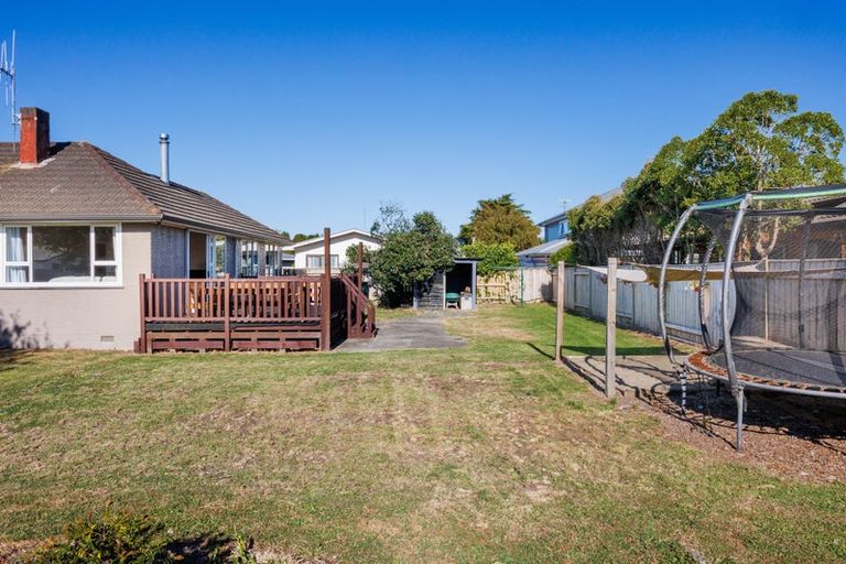 Photo of property in 11 Hendon Place, West End, Palmerston North, 4412