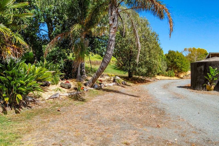 Photo of property in 1180 Oneriri Road, Kaiwaka, 0573