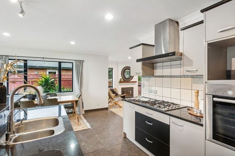 Photo of property in 170 Milne Drive, Paraparaumu, 5032