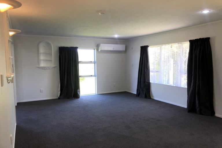 Photo of property in 13 Kaitangata Crescent, Kelson, Lower Hutt, 5010
