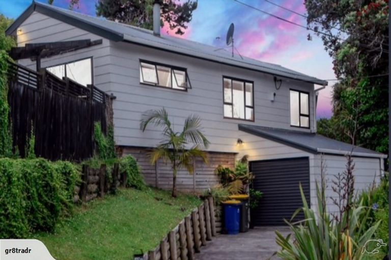Photo of property in 1/10 Morton Avenue, Forrest Hill, Auckland, 0620
