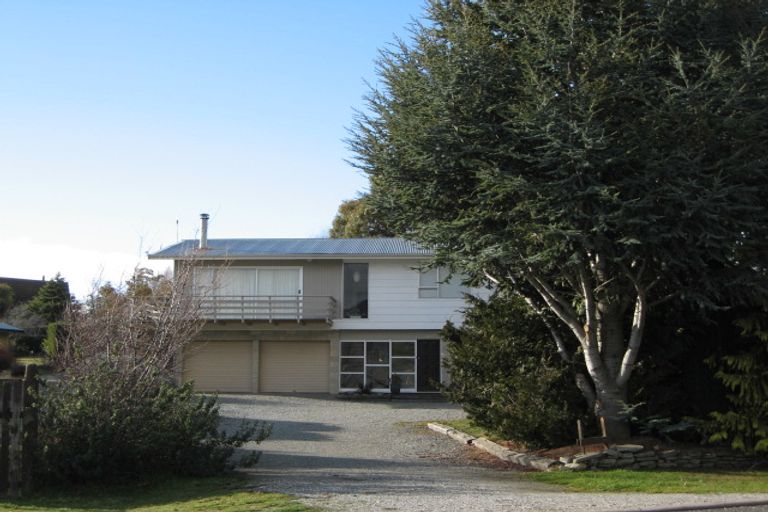 Photo of property in 165 Beacon Point Road, Wanaka, 9305