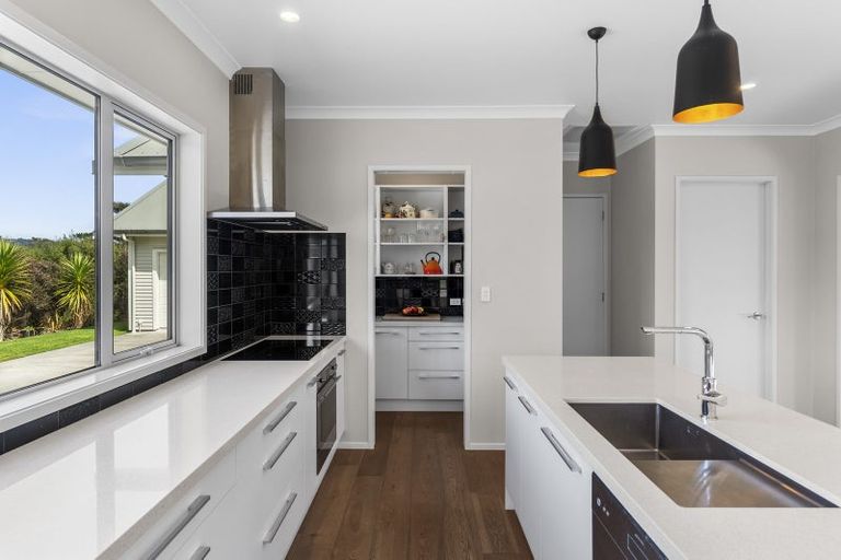 Photo of property in 26c Mcentee Road, Waitakere, Auckland, 0816