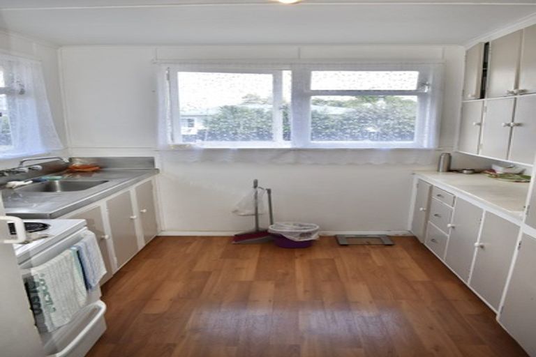 Photo of property in 13 Maire Street, Otaki, 5512