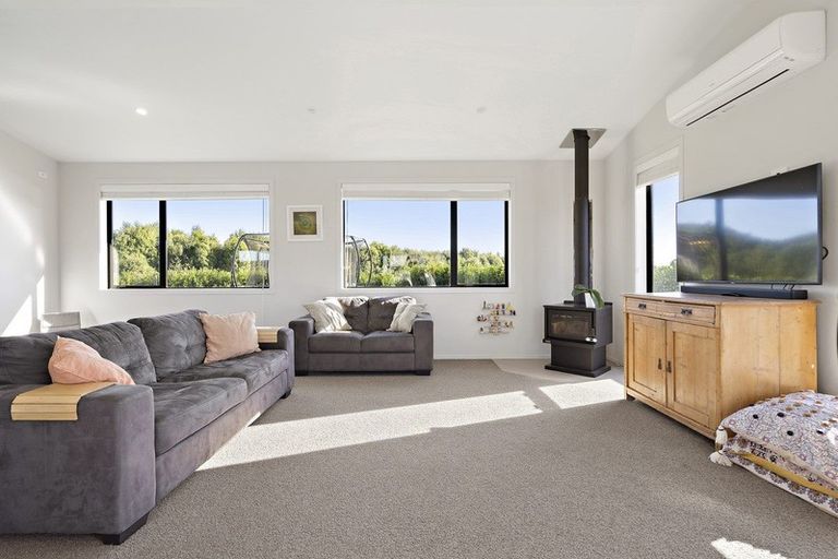 Photo of property in 15 Mike Smith Drive, Cambridge, 3434