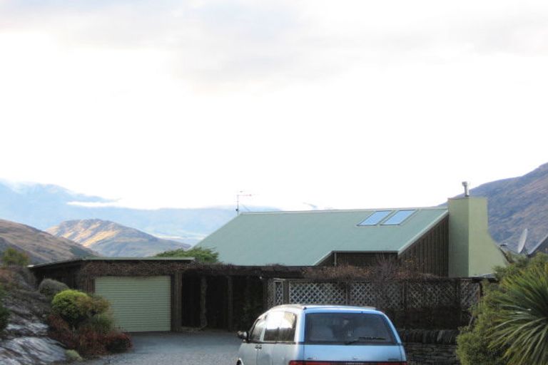 Photo of property in 9 Miners Lane, Queenstown, 9300