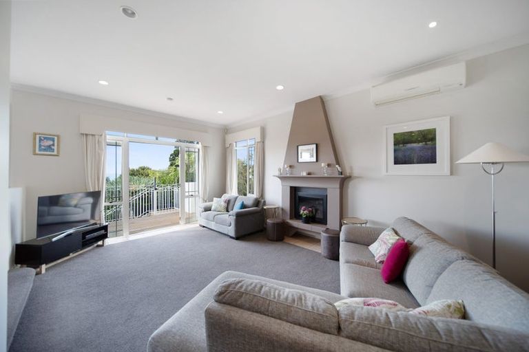 Photo of property in 19 Evelyn Road, Cockle Bay, Auckland, 2014