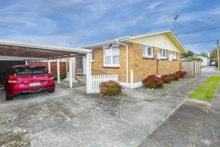 Photo of property in 27a Exchange Street, Ebdentown, Upper Hutt, 5018