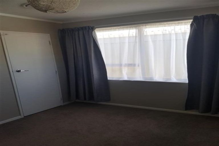 Photo of property in 18 Tarras Grove, Kelson, Lower Hutt, 5010