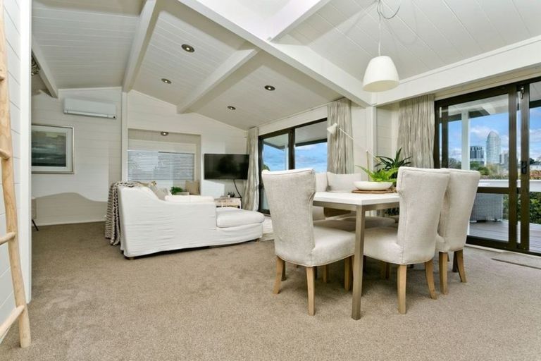 Photo of property in 7a Spencer Terrace, Hauraki, Auckland, 0622