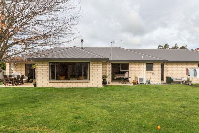 Photo of property in 8a Allan Street, Dannevirke, 4930