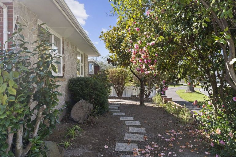 Photo of property in 1/6 Pulford Place, Ilam, Christchurch, 8041