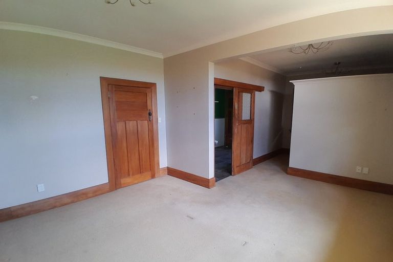 Photo of property in 326 Arapaepae Road South, Levin, 5571