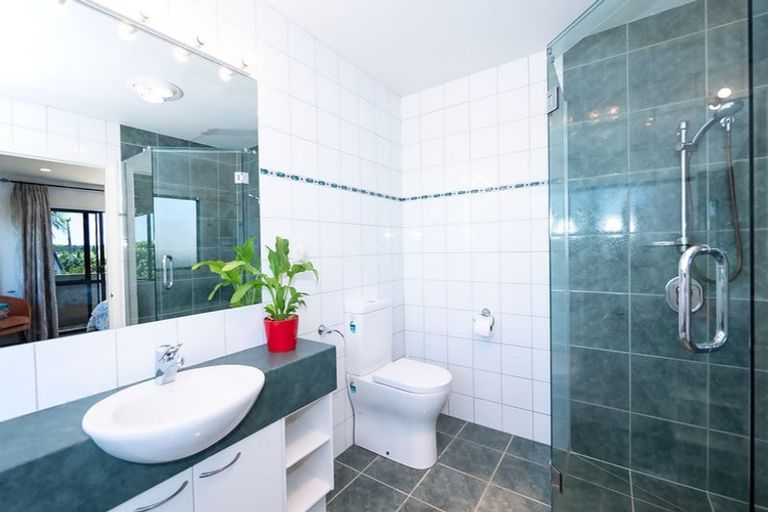 Photo of property in 28 Skudders Beach Road, Kerikeri, 0294