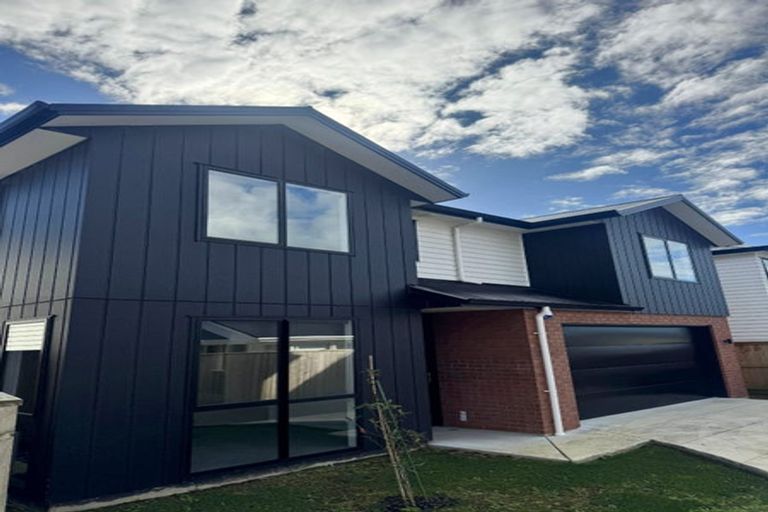 Photo of property in 6b Jern Place, Eastern Beach, Auckland, 2012