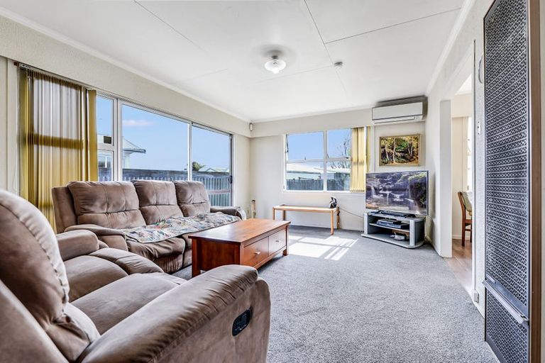 Photo of property in 5 Prior Place, Nawton, Hamilton, 3200