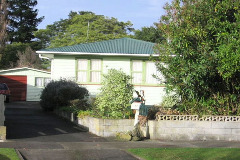 Photo of property in 87 Ruamahanga Crescent, Terrace End, Palmerston North, 4410
