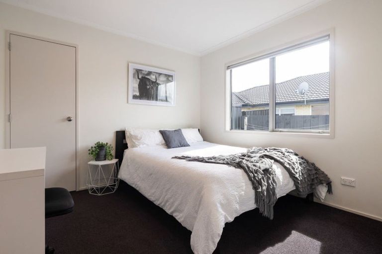 Photo of property in 107 Farnborough Drive, Grandview Heights, Hamilton, 3200