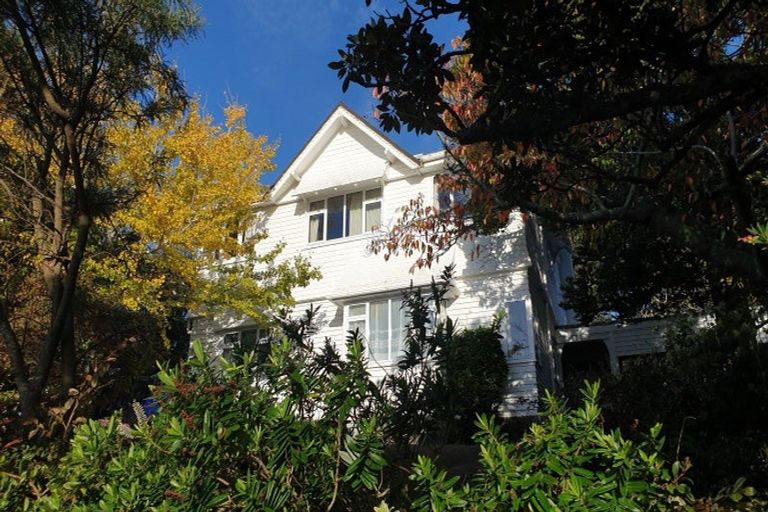 Photo of property in 83 Vivian Street, New Plymouth, 4310