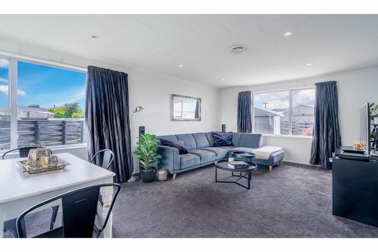 Photo of property in 22 Bruce Street, Waikiwi, Invercargill, 9810