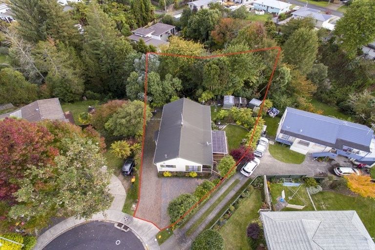 Photo of property in 9 Miranda Place, Springfield, Rotorua, 3015