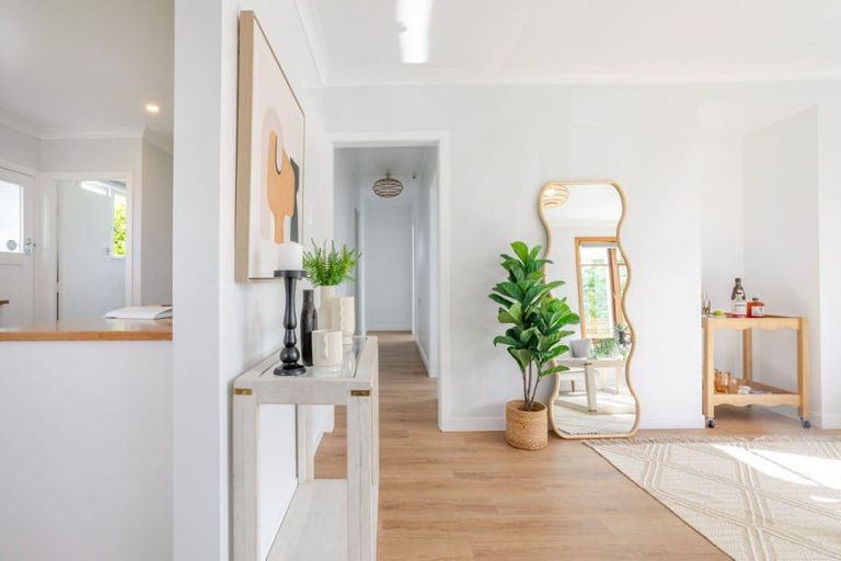 Photo of property in 43 Swinburn Street, Dannevirke, 4930