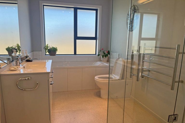 Photo of property in 15 Dove Place, Holmes Hill, Oamaru, 9401