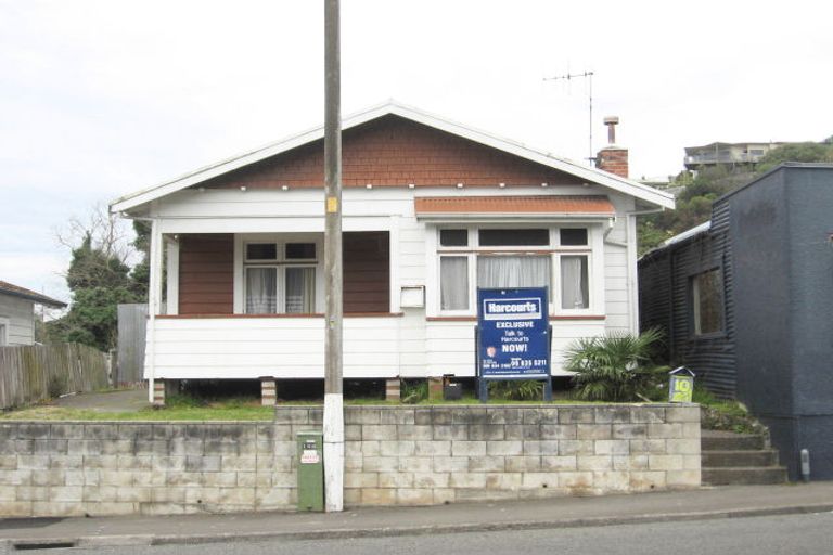 Photo of property in 10 Chaucer Road, Hospital Hill, Napier, 4110