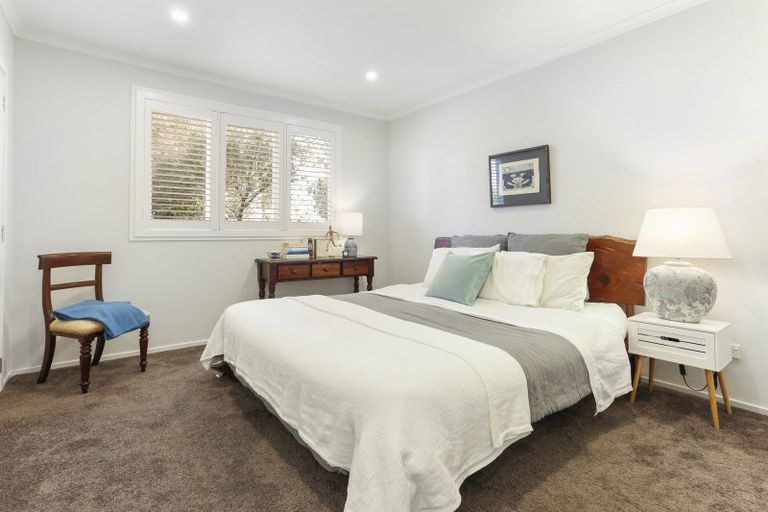 Photo of property in 4 Kapuka Road, Mangere Bridge, Auckland, 2022