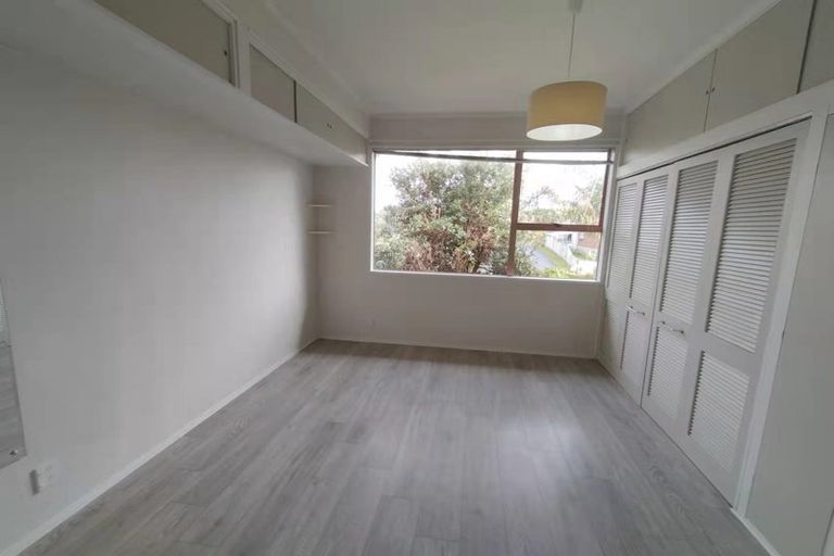 Photo of property in 69 Stanniland Street, Sunnyhills, Auckland, 2010