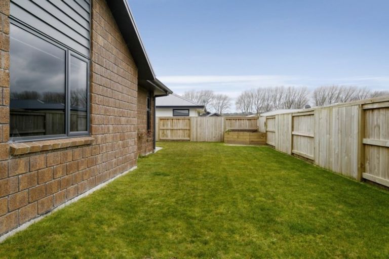 Photo of property in 24 Huka Heights Drive, Rangatira Park, Taupo, 3330