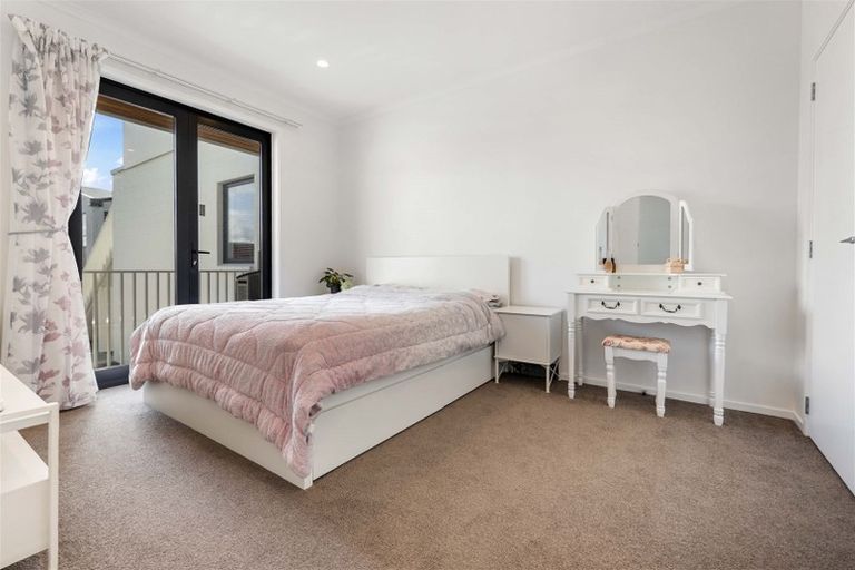 Photo of property in 260 Hobsonville Point Road, Hobsonville, Auckland, 0616