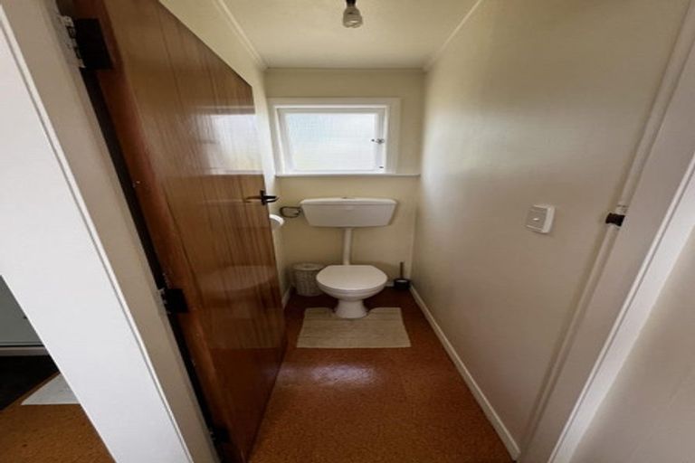 Photo of property in 17 Camperdown Road, Miramar, Wellington, 6022