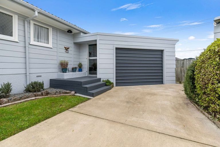 Photo of property in 10 Walnut Place, Owhata, Rotorua, 3010
