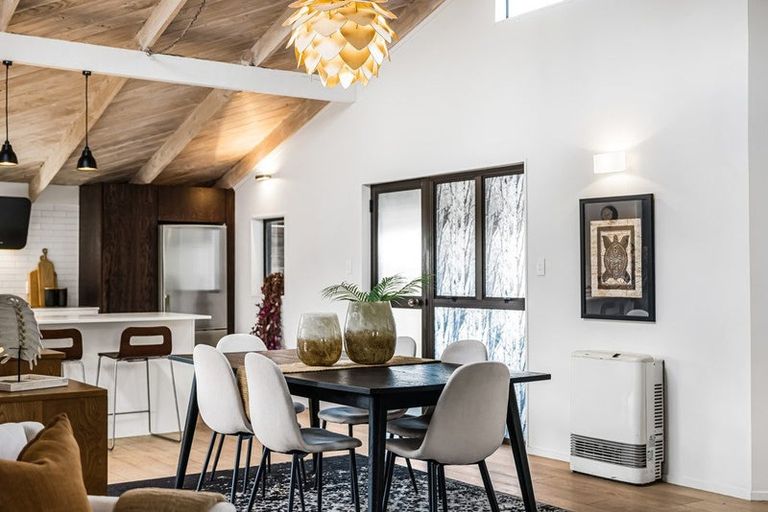 Photo of property in 2/47 Shakespeare Road, Milford, Auckland, 0620