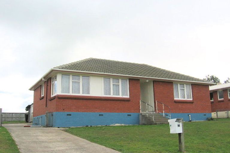 Photo of property in 16 Mccorkindale Street, Feilding, 4702