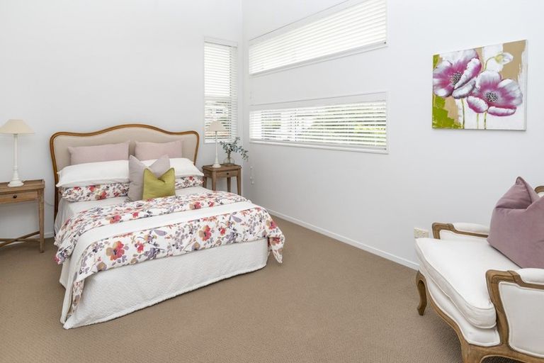 Photo of property in 12 Tranquility Rise, Mellons Bay, Auckland, 2014