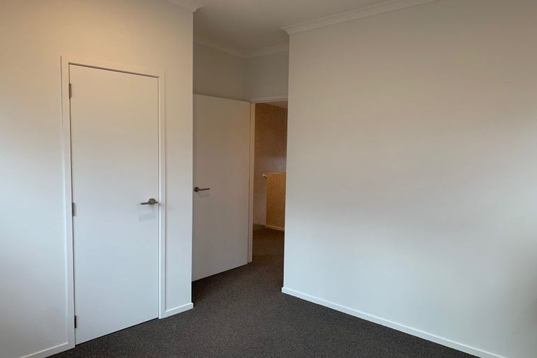 Photo of property in 2/28 Bayly Road, Moturoa, New Plymouth, 4310